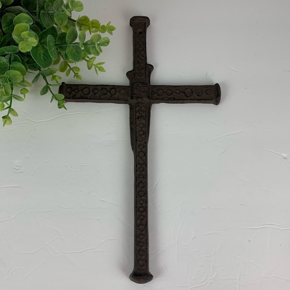 Metal/Steel cross (image of spikes) - Picture 1 of 6